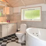 Three-bedroom In Oksbøl