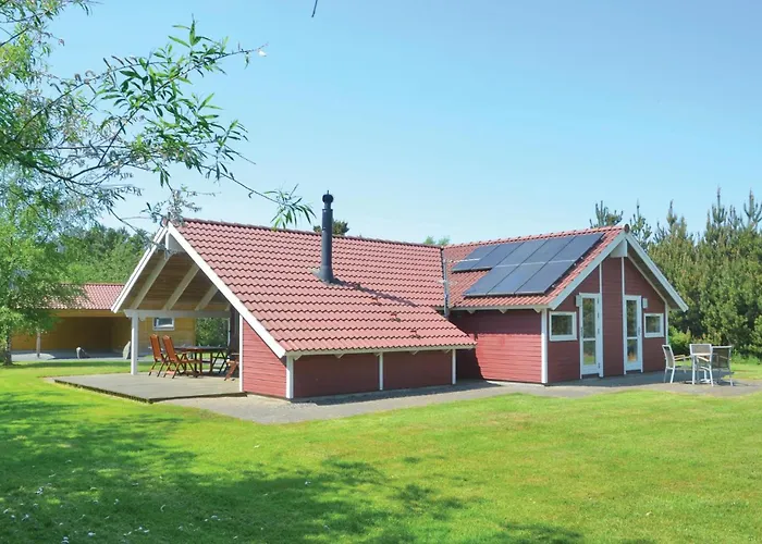 Three-bedroom In Oksbøl